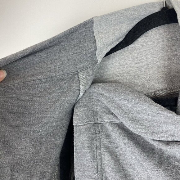 Lululemon Women's Wrap Button Cardigan Size 8 Gray Coast Wrap - Picture 2 of 9